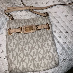 Michael Kors Crossbody